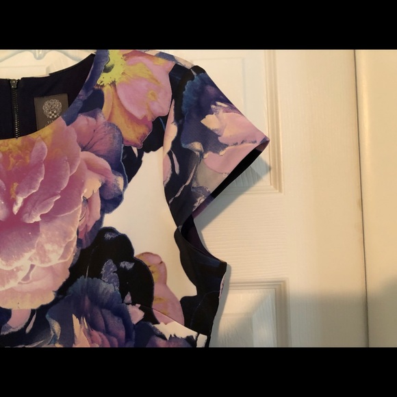 Vince Camuto classy-fit cocktail dress - Picture 3 of 8